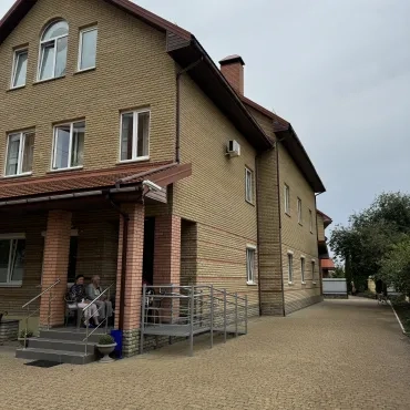 Пансіонат Петропавлівська Борщагівка